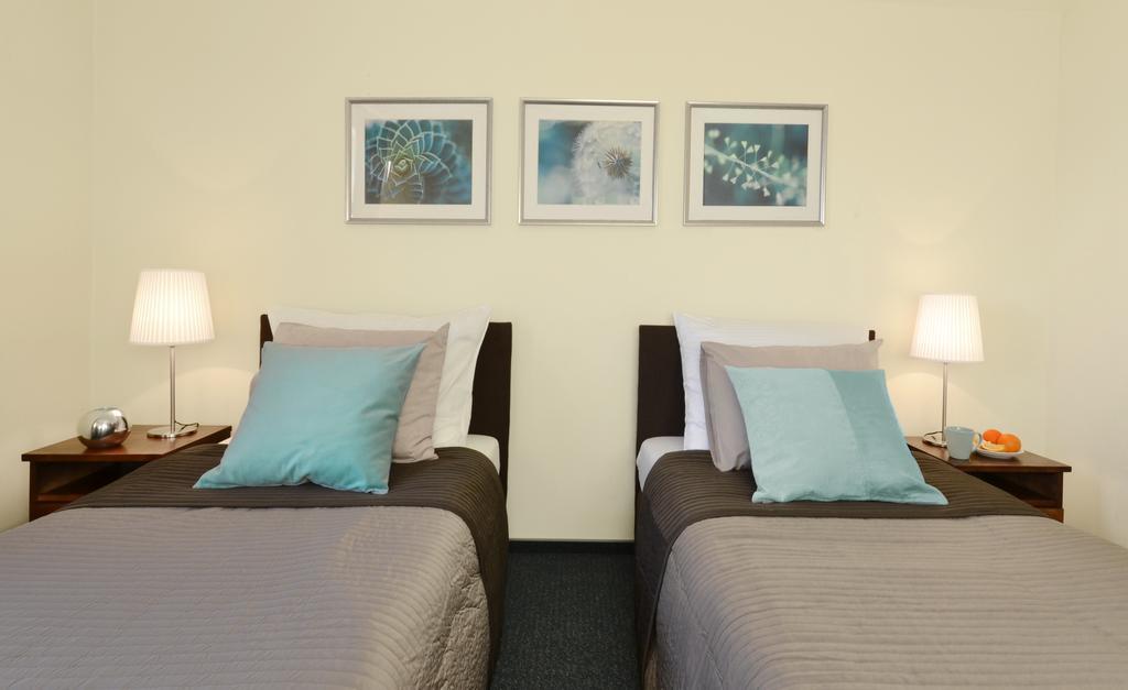 Hotel Pawlakowa Zagroda Grabiny-Zameczek Zimmer foto