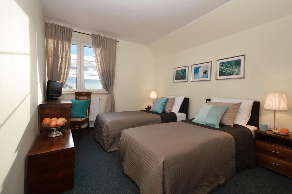 Hotel Pawlakowa Zagroda Grabiny-Zameczek Zimmer foto